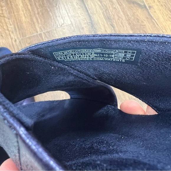 Vionic Kara leather slip on wedge sandal SZ 6.5 - Picture 6 of 6